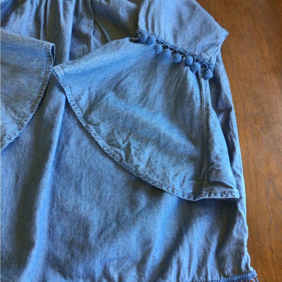 Hester & Orchard blue bell sleeve Pom Pom trimmed blouse - Picture 3 of 6